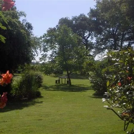 Bed & Breakfast Hourcazet 3*